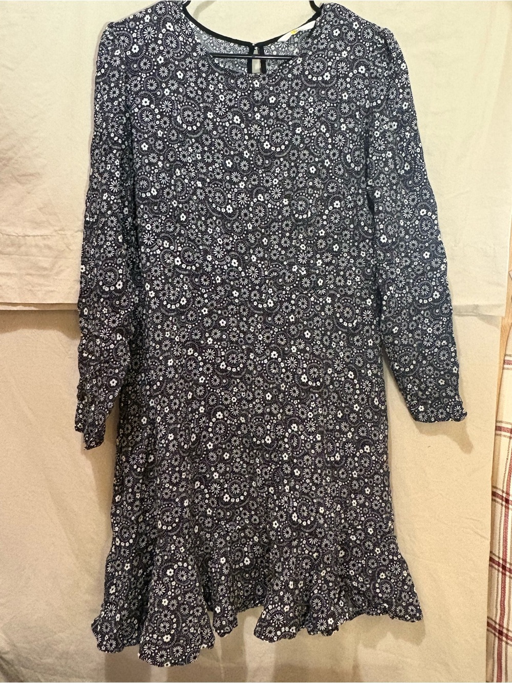 Boden Women’s Black and White Floral Ruffle-Hem Dress. Size 12R